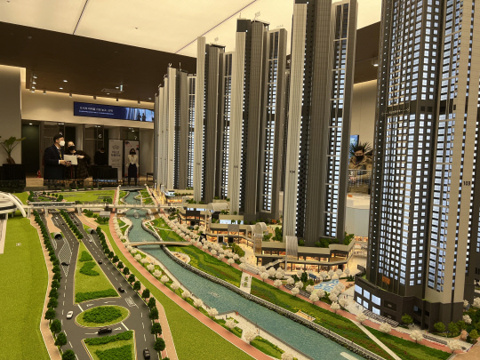 2021년 말 힐스테이트 더 운정 오피스텔 분양 당시 모습. <박순원 기자>